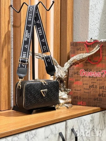 чанти guess , снимка 2 - Чанти - 50745988
