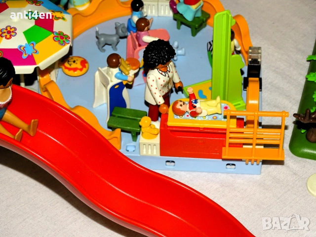 Playmobil детска площадка + къмпинг и фигурки – голям комплект, снимка 15 - Конструктори - 52829915