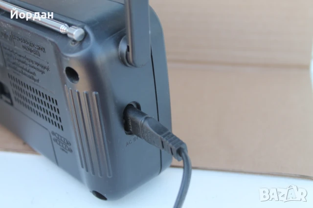 Радио ''Panasonic RF 2400D'', снимка 7 - Радиокасетофони, транзистори - 50585001