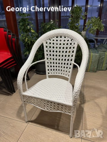 Комплект градинска маса със стъклен плот + 4 плетени стола (бял ратан), снимка 3 - Маси - 52378336