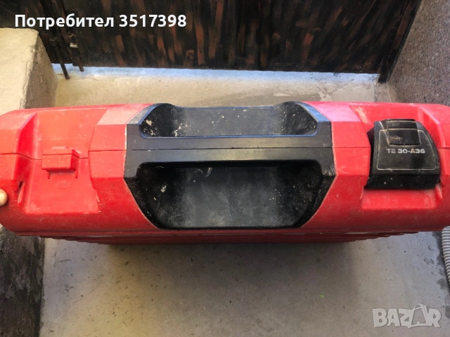 Мощен перфоратор Нilti ТЕ30-36V, снимка 12 - Други инструменти - 54154025