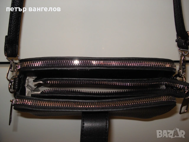 Продавам дамска малка чанта с дълга дръжка., снимка 6 - Чанти - 54055571