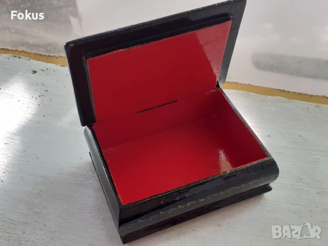 Стара руска лакова кутия ръчно рисувана, снимка 6 - Антикварни и старинни предмети - 53370111