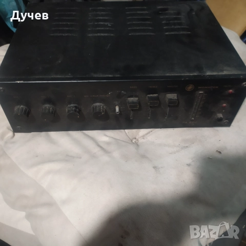 Усилвател Monacor