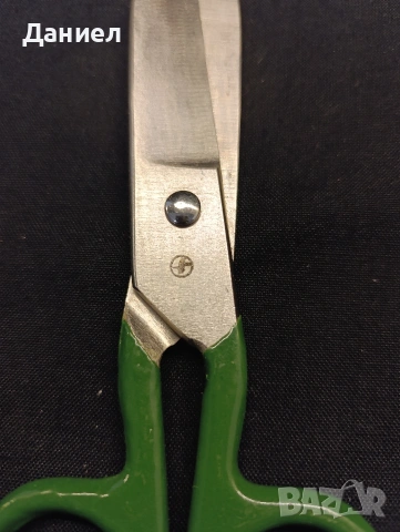 Голяма шивашка ножица, снимка 4 - Антикварни и старинни предмети - 53218844