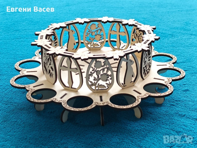 Великденски панер, поднос, поставка за яйца и козунак Великден