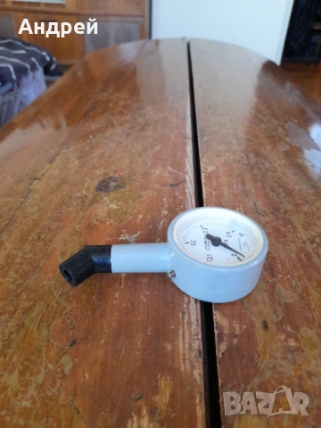 Стар манометър за гуми Mera KFM