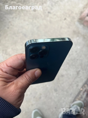 Оборудван гръб за 12 pro, снимка 3 - Резервни части за телефони - 51863823