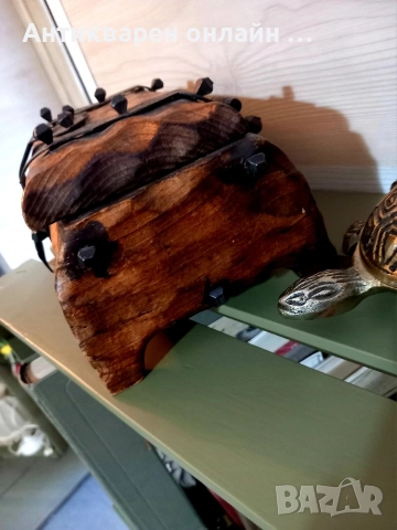 ръчно резбована дървена кутия, снимка 3 - Антикварни и старинни предмети - 52710017