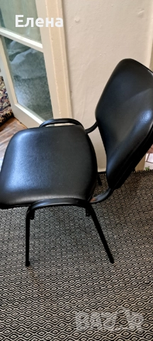 Продавам  запазен и удобен потребителски офис стол., снимка 2 - Столове - 52893763