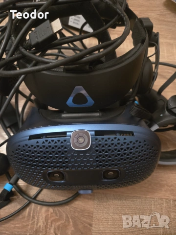 VR очила HTC Vive Cosmos, снимка 2 - Други игри и конзоли - 53831183