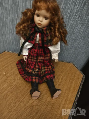 Колекционерска порцеланова кукла 70 год, снимка 4 - Колекции - 50317442