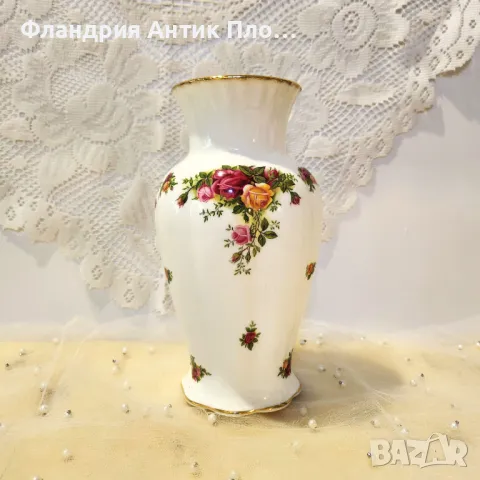 Порцеланова ваза Royal Albert – Old Country Roses, снимка 2 - Вази - 49436658