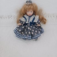 Порцеланова кукла от Холандия , снимка 1 - Кукли - 45134384