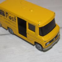 1/55 Siku Germany Mercedes L 406 D Deutsche Post , снимка 1 - Колекции - 46085219