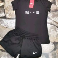 Дамски Комплекти Nike , снимка 1 - Спортни екипи - 45386134