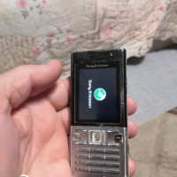 Sony Ericsson T700 , снимка 1 - Sony Ericsson - 44960589