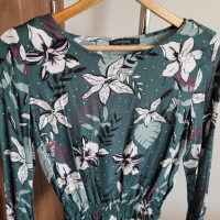 Дамска блуза с флорални мотиви, снимка 2 - Блузи с дълъг ръкав и пуловери - 44954020