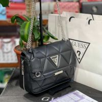 GUESS  луксозни дамски маркови чанти , снимка 7 - Чанти - 45885221