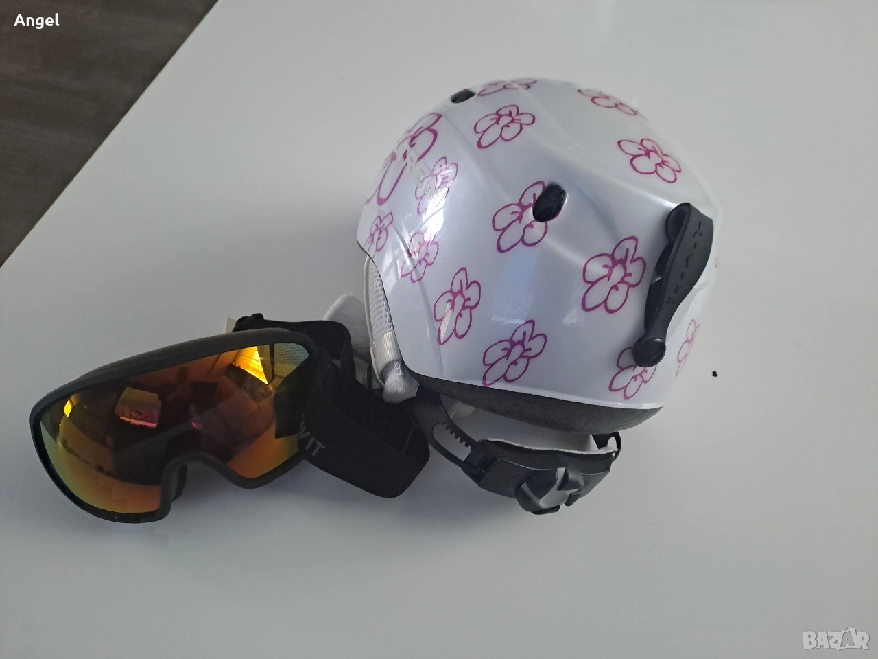 детска ски каска с очила, снимка 1