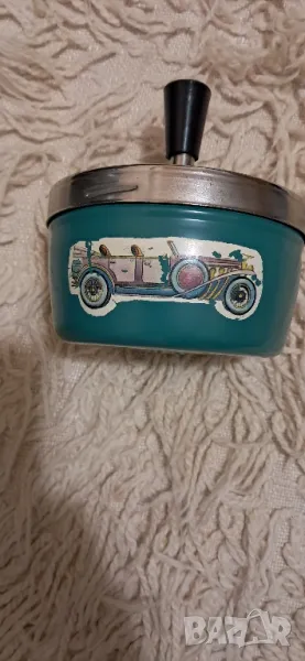 Ретро Пепелник , снимка 1