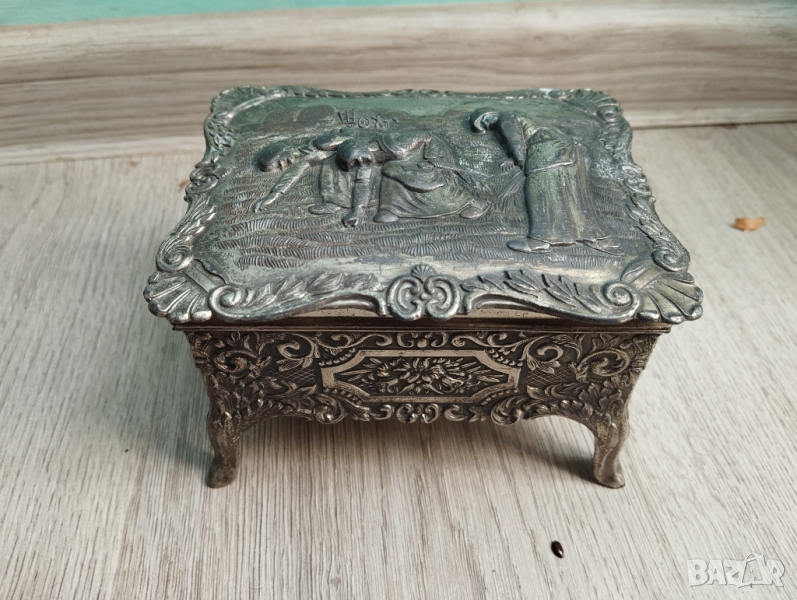 Посребрена барокова кутия за бижута, снимка 1