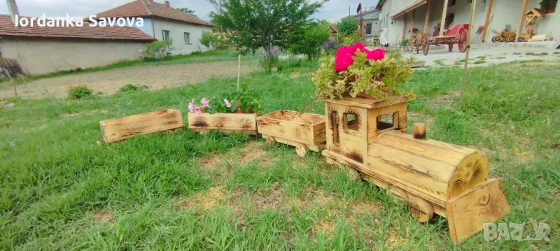 Градинско влакче - цветарник, снимка 1