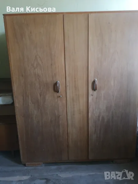 ретро мебели, дървен гардероб, стол, кухненски бюфет , снимка 1