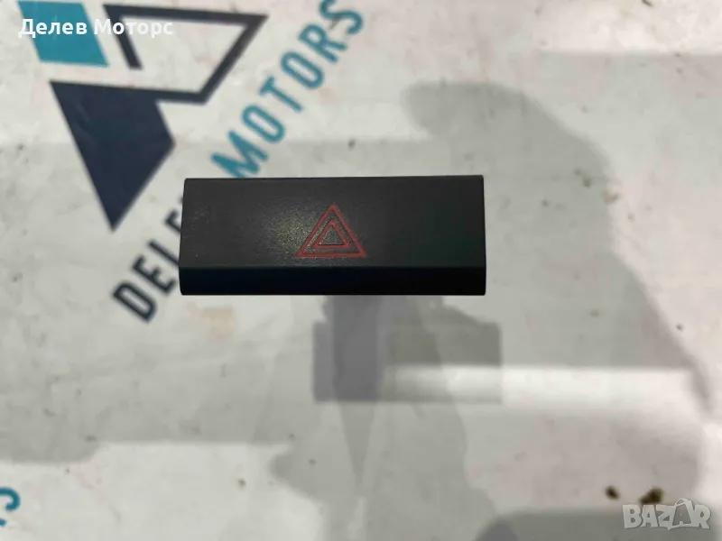 5F0953235B копче бутон за аварийни светлини от Seat Leon ST FR, 1.8 TSI 180 кс., двигател CJSA, снимка 1