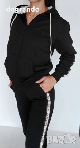 Дамски екип Louis Vuitton БОГАТ ИЗБОР ОТ ЦВЕТОВЕ 