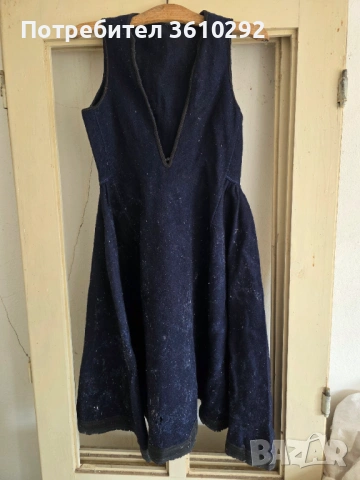 Народни носии.