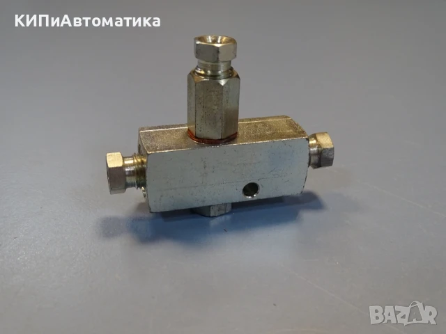 хидравлична Т-образна разклонителна кутия за импулсно мазане VOGELE 44-2576-6010