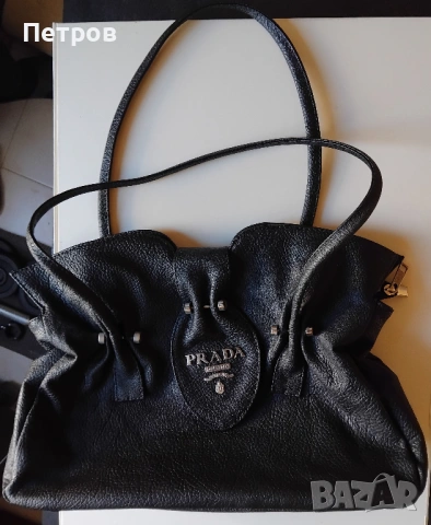Дамска чанта, модел на Prada, снимка 2 - Чанти - 53792683