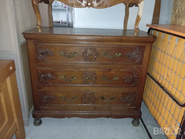 ретро шкаф с чекмеджета внос от Европа