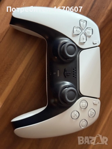 PS5 Slim 1TB + 28 игри, снимка 3 - PlayStation конзоли - 52675158