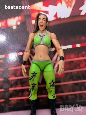 Екшън фигура WWE Bayley Бейли Mattel Elite action figure играчка Green, снимка 3 - Други - 48736682