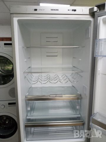 Иноксов комбиниран хладилник с фризер Сименс Siemens Total no frost 2 години гаранция!, снимка 7 - Хладилници - 45746227