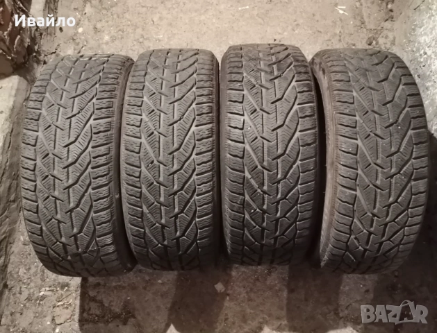 Продавам 4 броя зимни гуми 225.45.17 на 1 сезон дот 2024 Kormoran 