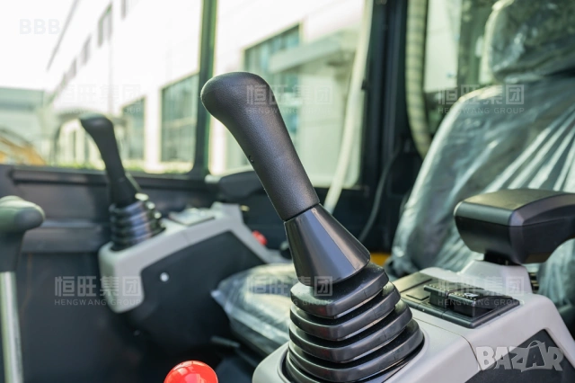 Продавам багер Hengwang HW 25W, снимка 11 - Индустриална техника - 53217155