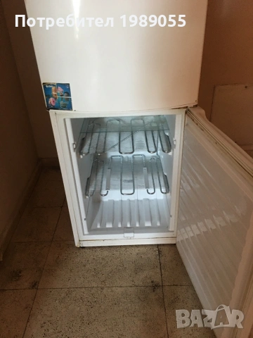 Хладилник с фризер, снимка 3 - Хладилници - 54144466