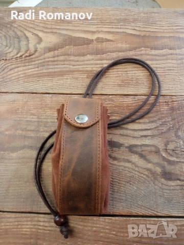 Кожена торбичка