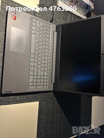 Продава се Lenovo V15 (Ryzen 5 / SSD / 8GB), снимка 3 - Лаптопи за дома - 54242349