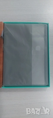 Калъф с клавиатура Logitech Slim Folio за iPad Air (3-то поколение) - Нов, снимка 4 - Таблети - 53788527