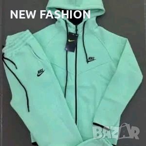 Дамски Ватирани Екипи Nike , снимка 2 - Спортни екипи - 46791887