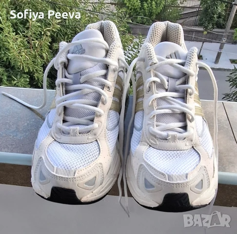 Оригинални Маратонки Adidas., снимка 3 - Маратонки - 51394770