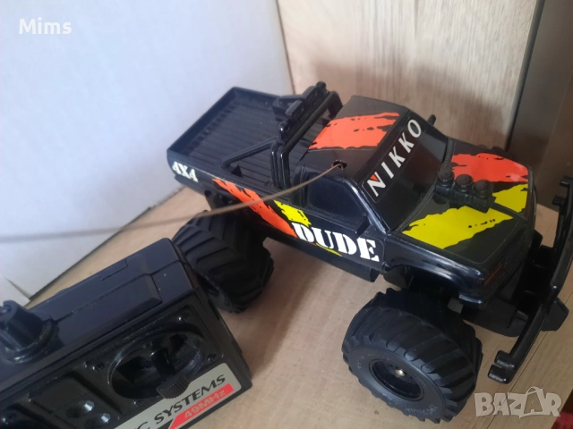 Ретро радиоуправляеми Nikko коли – комплект, работещи, колекционерски, снимка 2 - Коли, камиони, мотори, писти - 53229212
