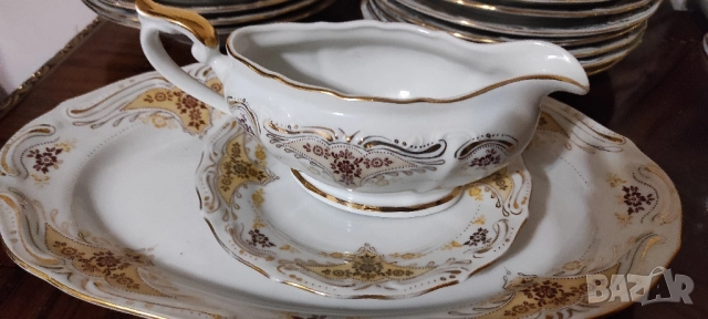 Български порцеланов сервиз златна Изида , снимка 2 - Сервизи - 51636550