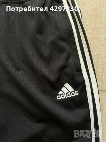 Спортно долнище на Adidas , снимка 2 - Спортни дрехи, екипи - 54301871
