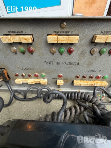 Продавам военен прибор (пулт на радиста), снимка 2 - Антикварни и старинни предмети - 53113465