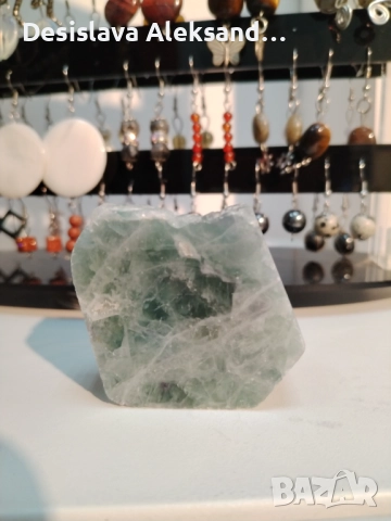 Едностранно полиран флуорит от Индия 